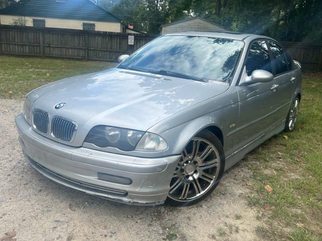 2000 BMW 323i