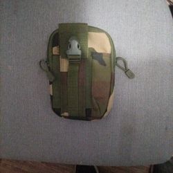 6 Inch Military Camouflage Twin Pocket Ammo And Tool Bag
