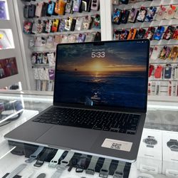 MacBook Air m3 8Ram 256GB