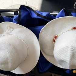 Wholesale and retail of summer hats overstock