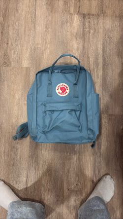 fjallraven kanken backpack blue