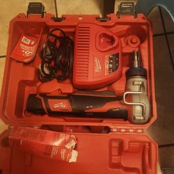Milwaukee Pro Press Tool Battery And Charger 