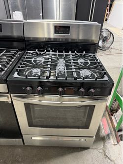 Frigidaire Stainless Steel 5 burner range stove