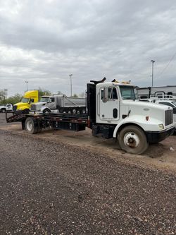 1998 Peterbilt 330