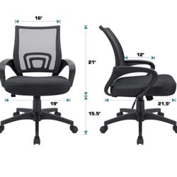 Like New Ergonomic Computer Desk Chair- mesh back