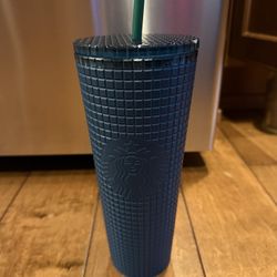 Starbucks 2023 Winter ‘Subzero Soft Touch Grid’ Matte Blue Venti 24oz Tumbler 
