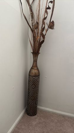Floor vase