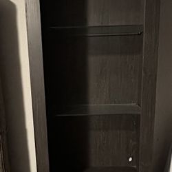 Trinell Pier With Light 