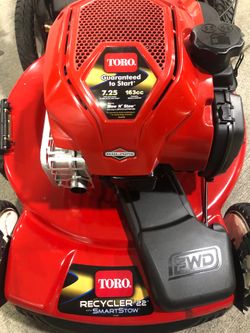 Absolutely beautiful 22 inch Toro recycler, self-propelled, lawnmower like new