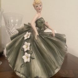 Vintage Lefton Planter Girl In Green Dress