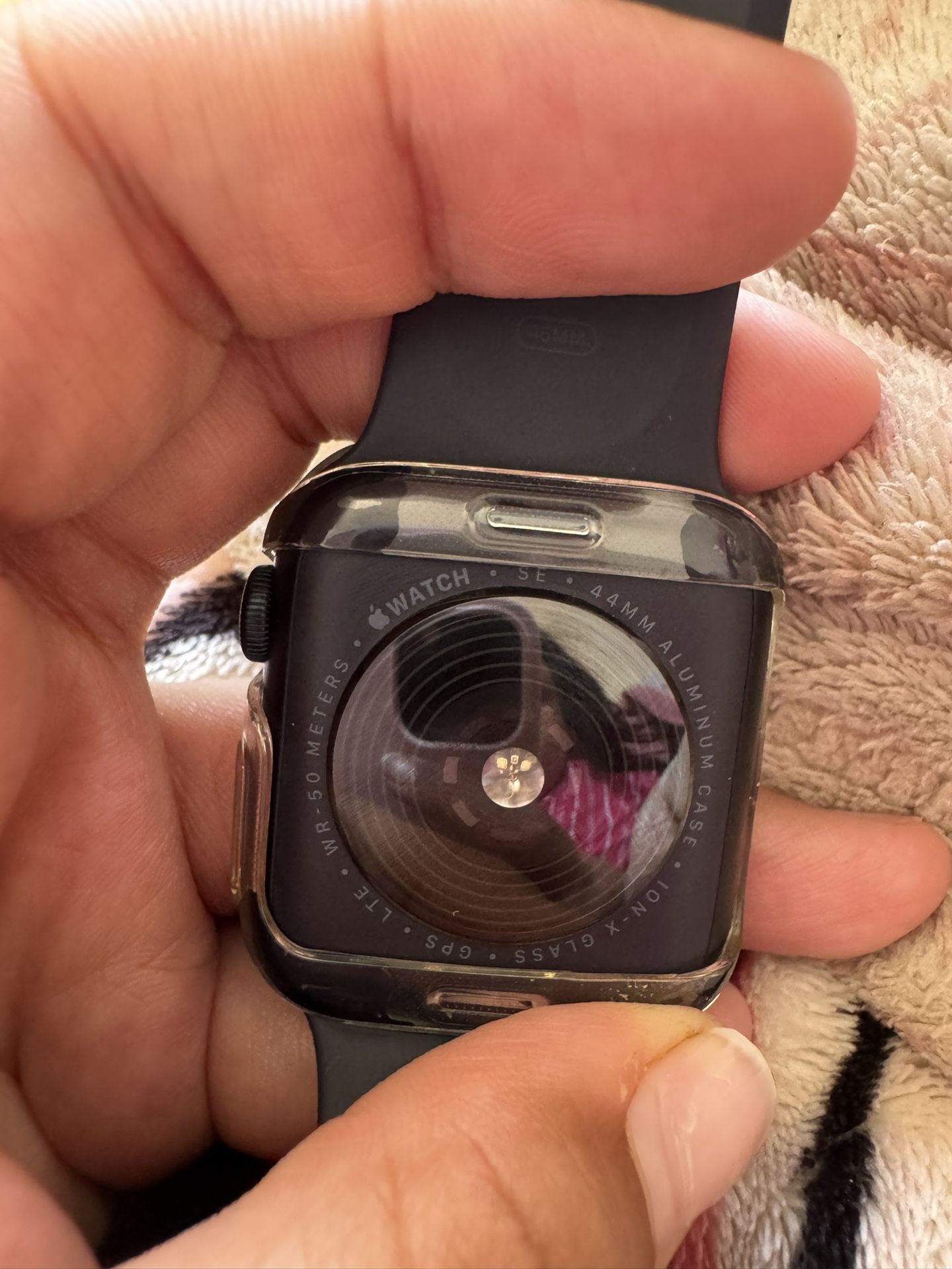 Apple Watch (SE - 44MM)