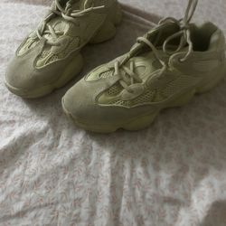 Yezzys super moon yellow