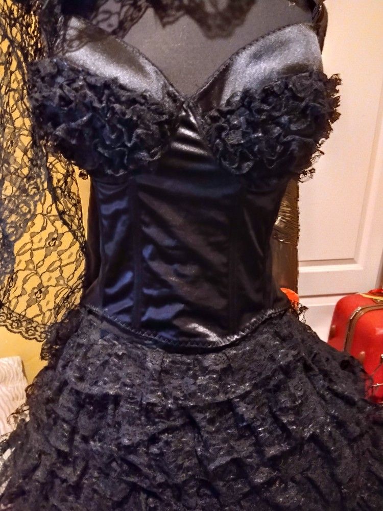 Day of dead..corset...skirt