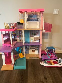 Barbie dream house