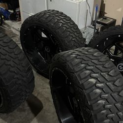 35/12.5/r24lt Rims And Tires