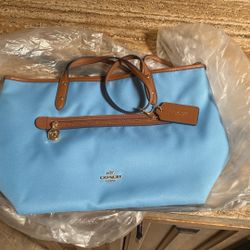 Light Blue Canvas Bag With Zipper Charm