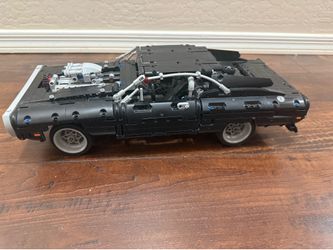 Lego Dom’s Dodge Charger (72111)