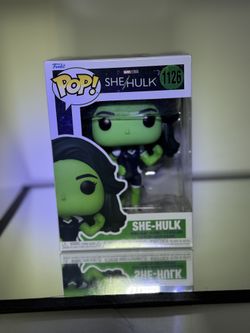 Funko Pop! Marvel She-Hulk #1126 Vinyl Figure w/ Vaulted Vinyl protector!
