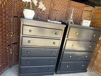 Drawer Dressers each $67 no acept offers