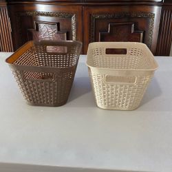 Storage baskets