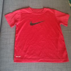 Nike Boys Outfit size 6 or 7