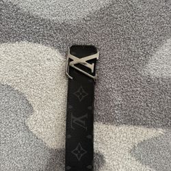 Louis Vuitton Reversible Belt