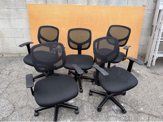 Set of 5 office chairs