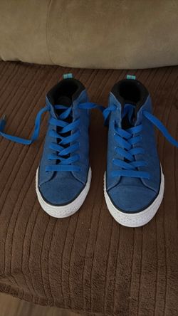 Converse  All Star. blue suede size 4 boys