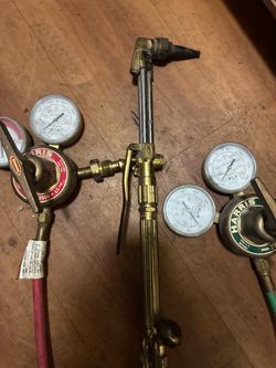 Harris Oxy-Acetylene Torch Set with Regulators
