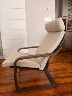 IKEA POÄNG Chair + Floor Lamp – Excellent Condition