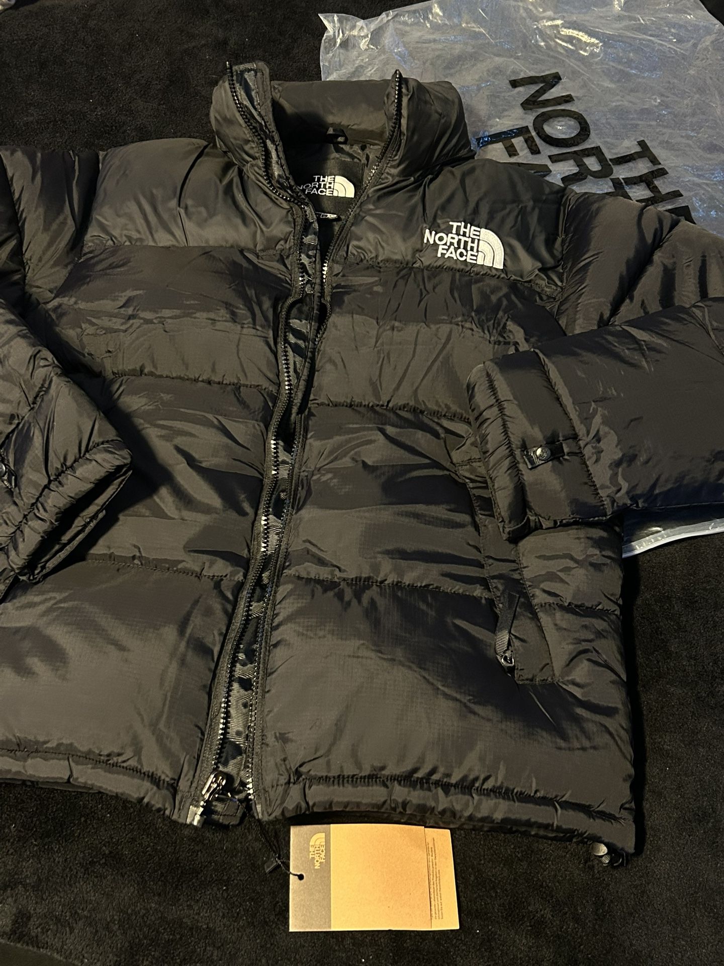 Black North Face Puffer 700 Size (M)
