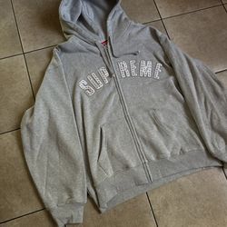 Supreme Zip up