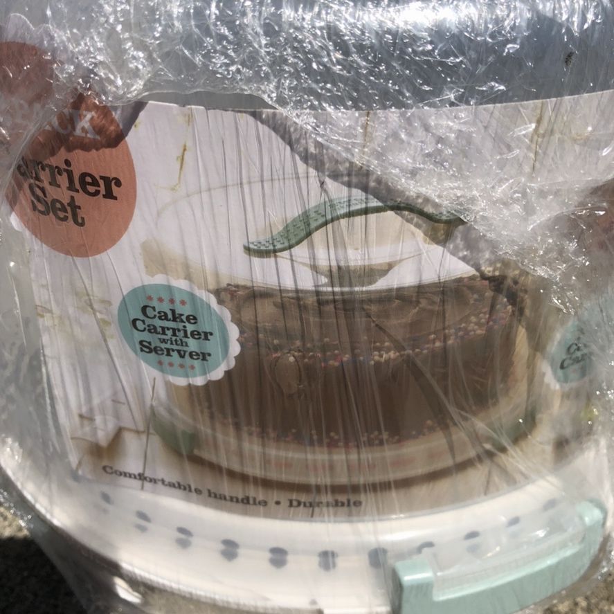 Cake Carryier Brand New Perfect For A Gift