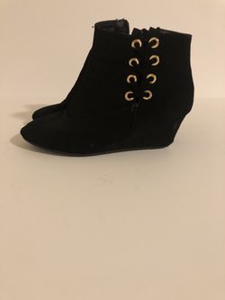 Black girls boots size 4