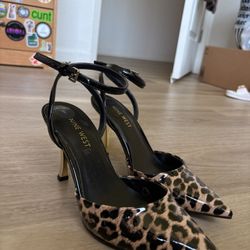 animal print heels 