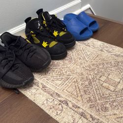 Yeezy And Jordan’s Size 7 And 5 