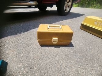 Small tackle box full of goodies