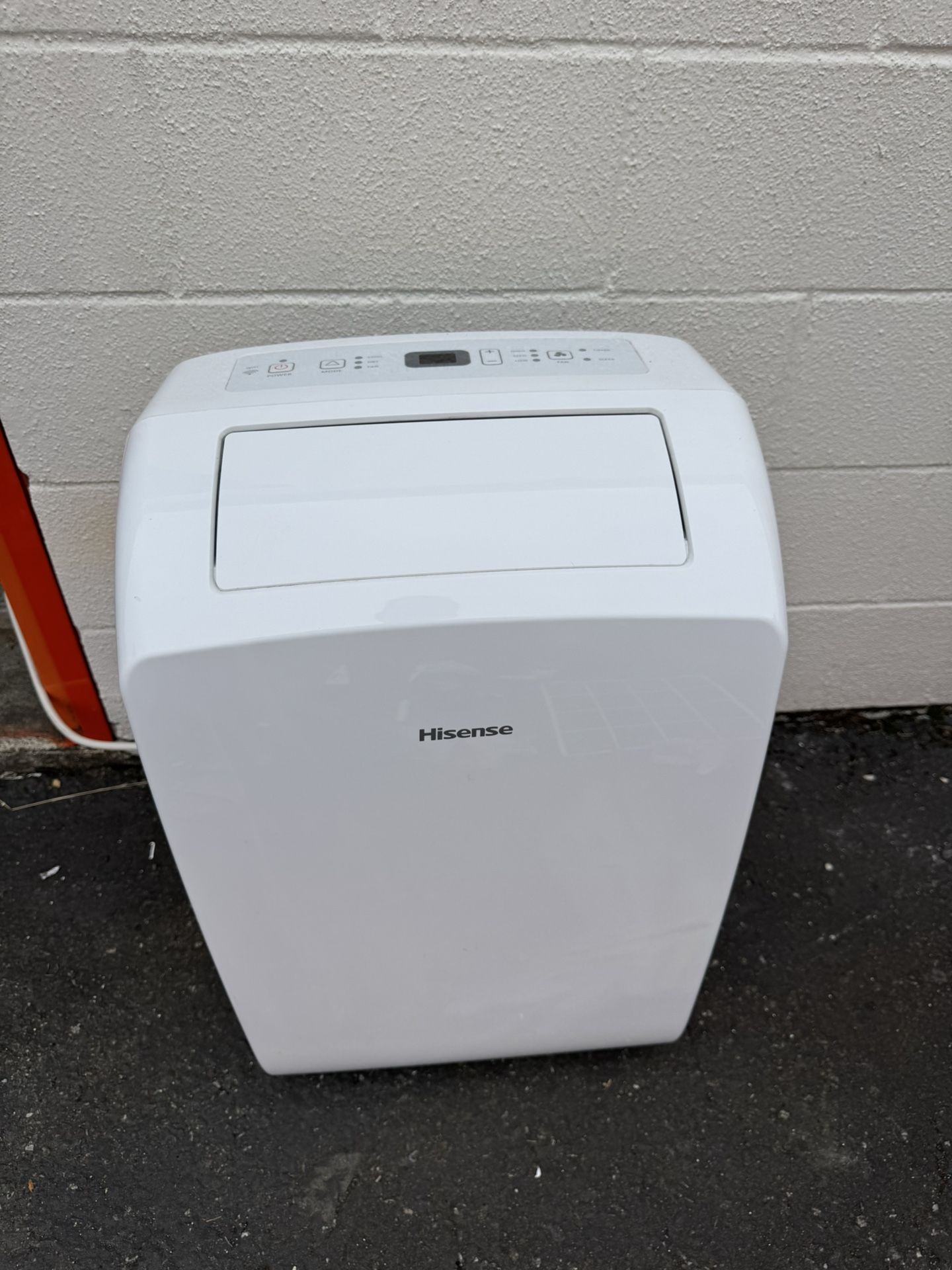 Hisense 8000 BTU DOE 115-Volt Vented Medium Room Smart Portable Air Conditioner Remote Included