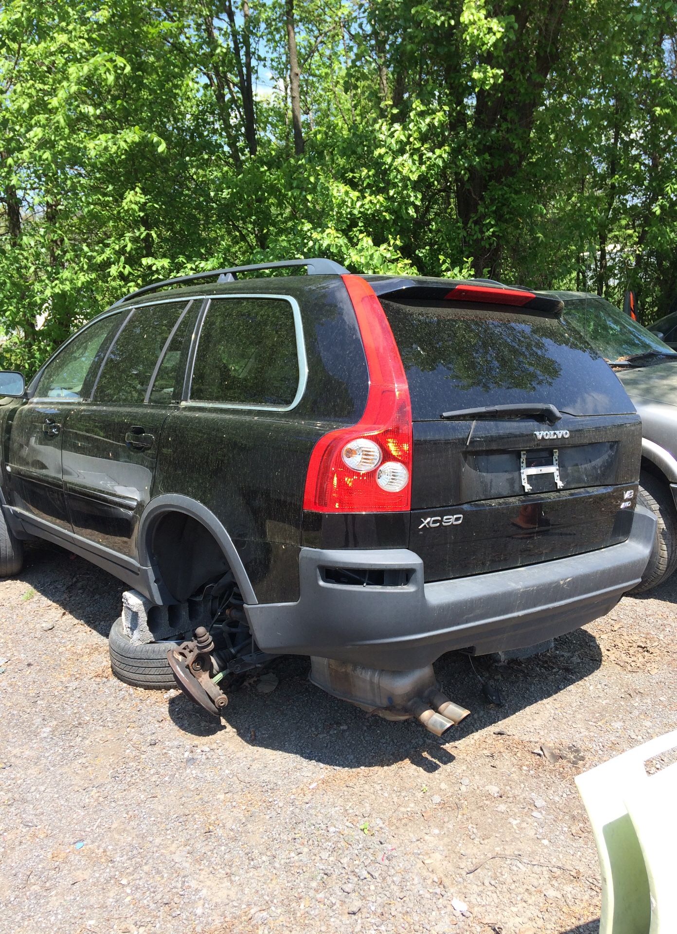 Volvo SUV /parts /scrap metal/ title