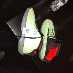 Kobe Originals Size Ten And A Half