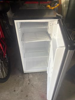 Mini fridge