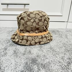 Coach Bucket Hat M/L