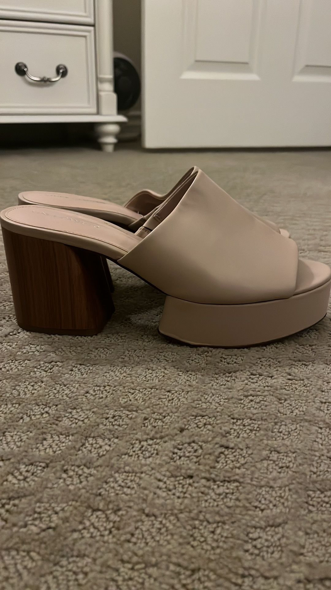 Vince Camuto Shoes