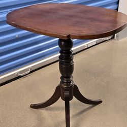 Antique English Tilt Top Table
