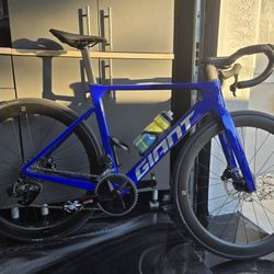 Giant Propel Advance 2025