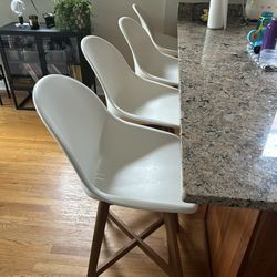 50% off 4 IKEA FANBYN BARSTOOLS (White, counter height with backs)