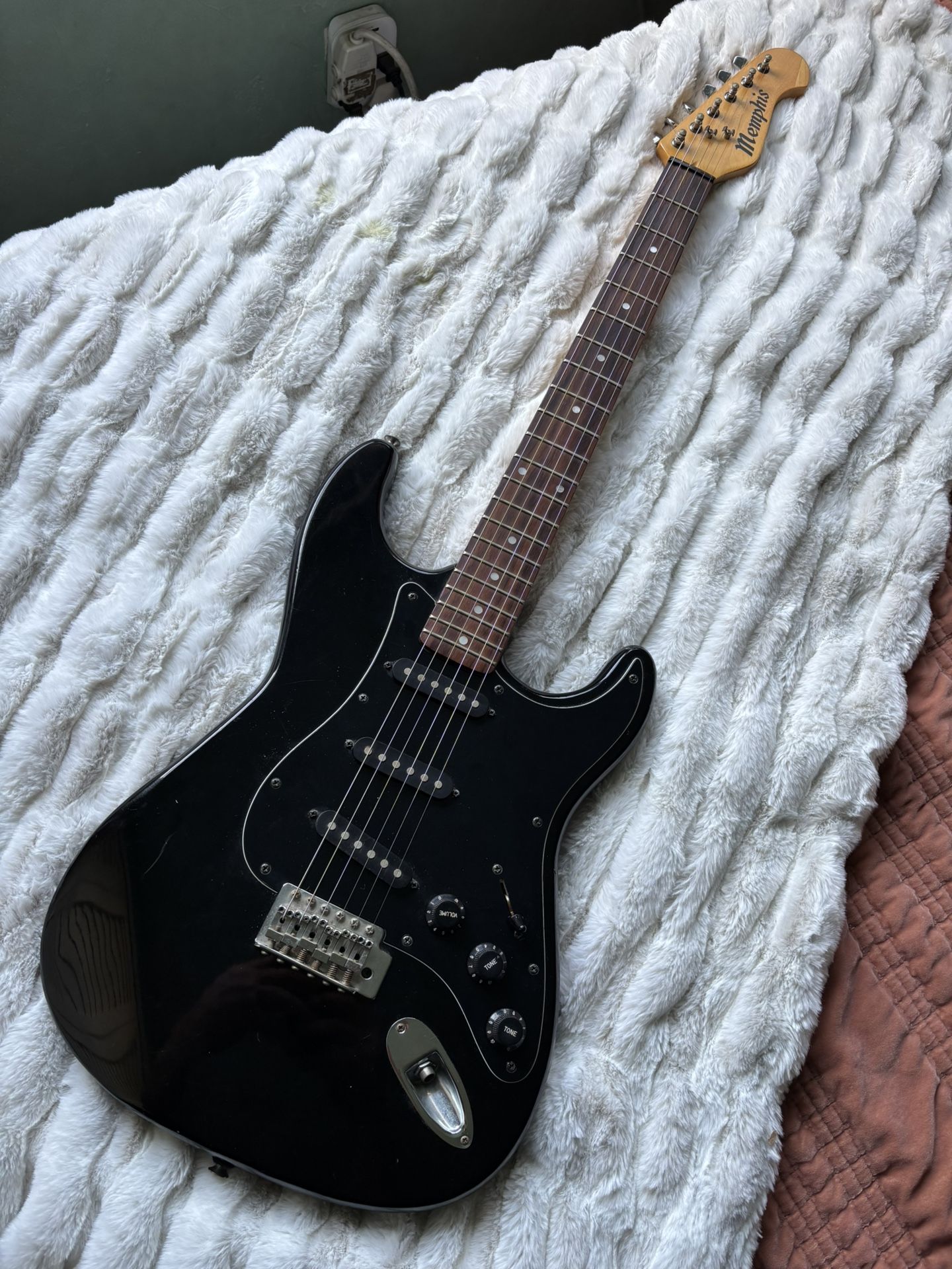 Memphis Electric Guitar Strat