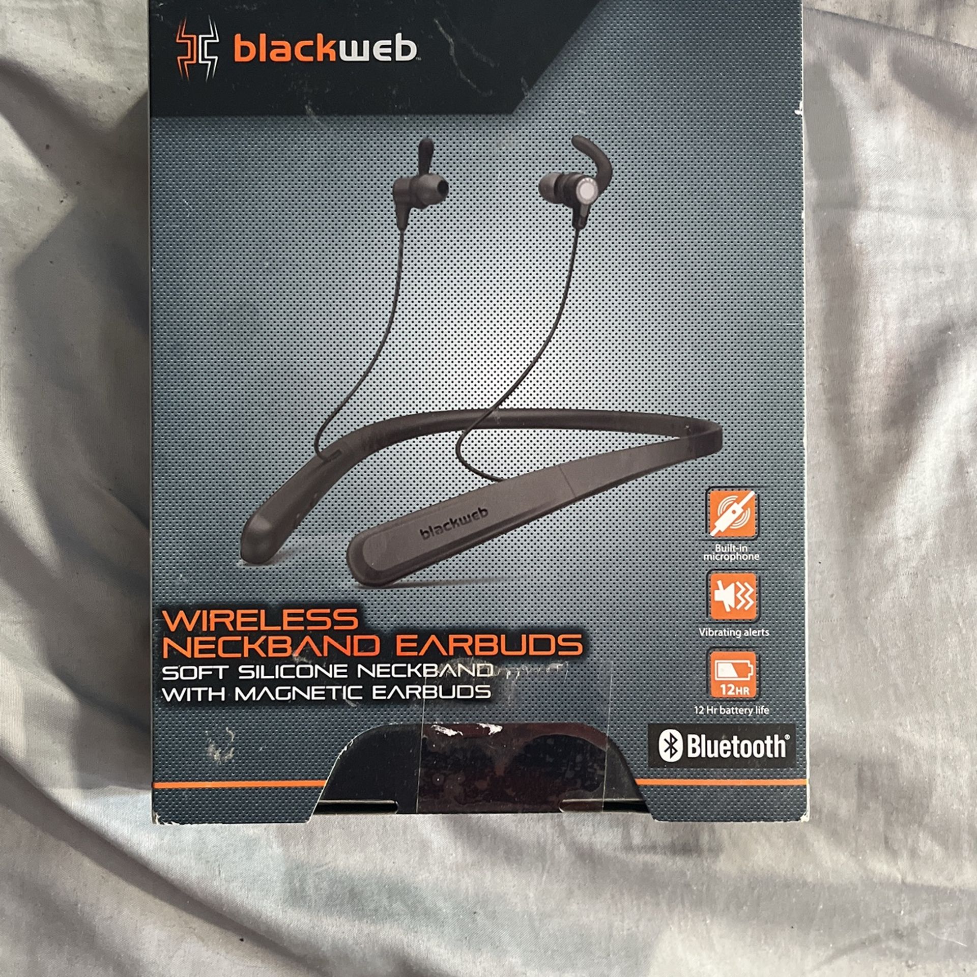 Blackweb Wireless Neck Band Earbuds 
