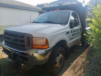 2001 Ford F-550