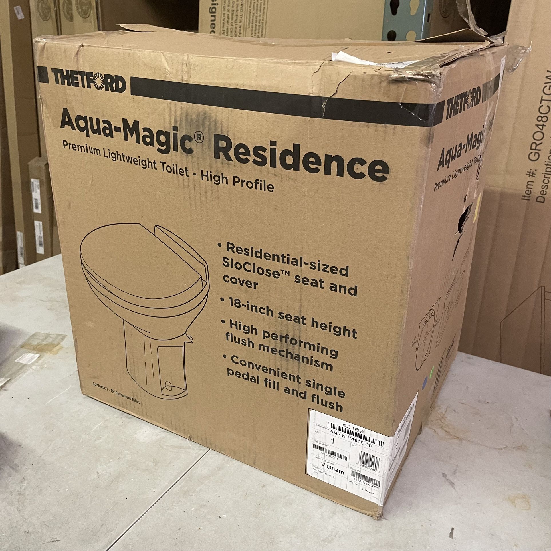 Aqua-Magic Residence RV toilet / High Profile / White - Thetford 42169